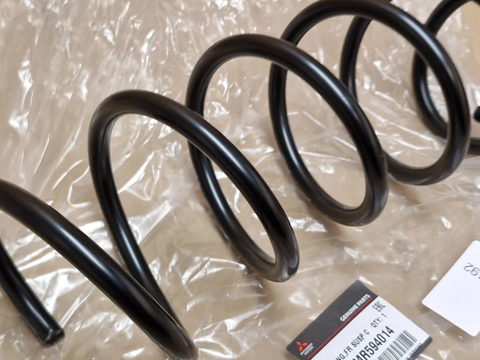 Muelle helicoidal delantero Mitsubishi Colt Z30 2002-2012 MR594014 genuino nuevo OEM Foto 4 de 4