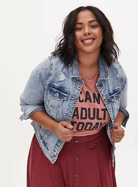 Torrid Women s Plus Size Distressed Denim Trucker Jacket Light