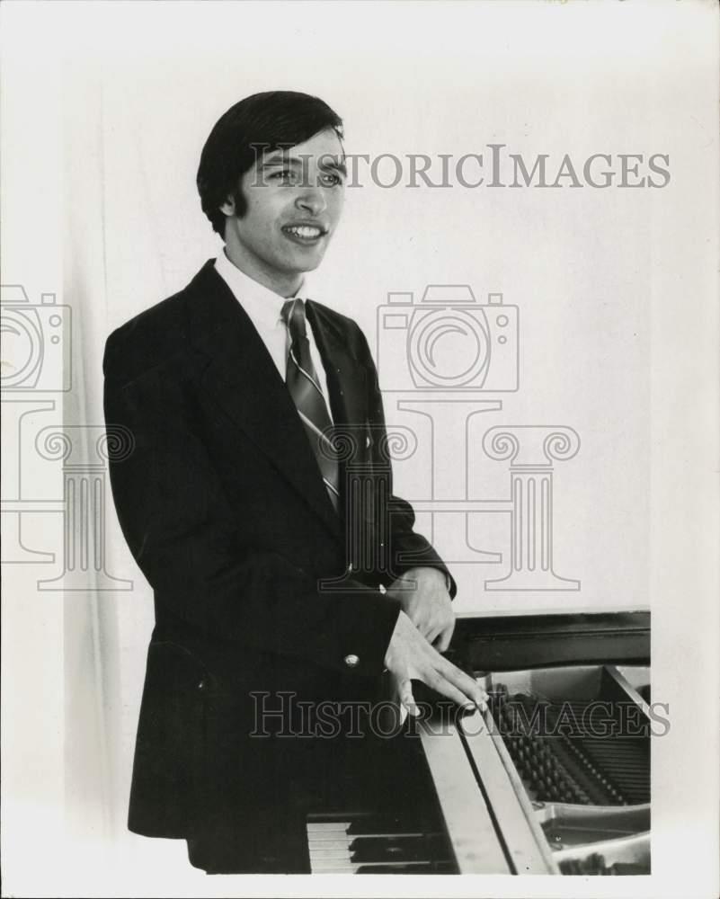 1972 Press Photo Pianist Murray Perahia - srp25120 | eBay