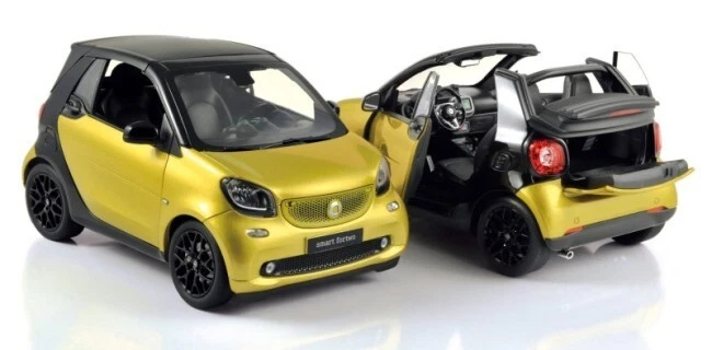 Smart Fortwo For Two Cabrio 2014 Norev 1:18 Black To Yellow Dealer Edition Nuovo - Immagine 2 di 4
