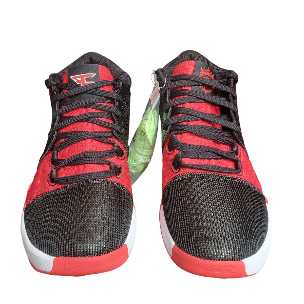Nike LeBron Witness 8 x FaZe Clan Low Bred FV0400-001  display picture 2