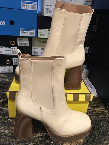 NEW $119 Womens Circus Sam Edelman Stace Platform Boots, size 9.5 shoes