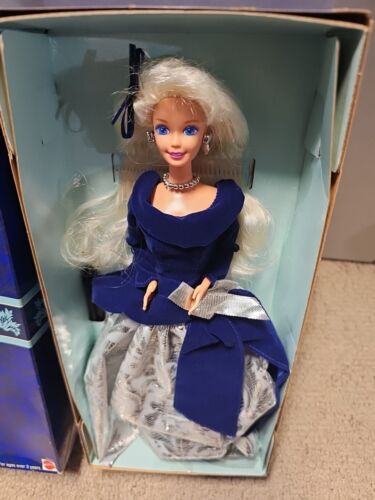 Barbie Doll Caucasian Mattel 1995 Winter Velvet Avon Exclusive