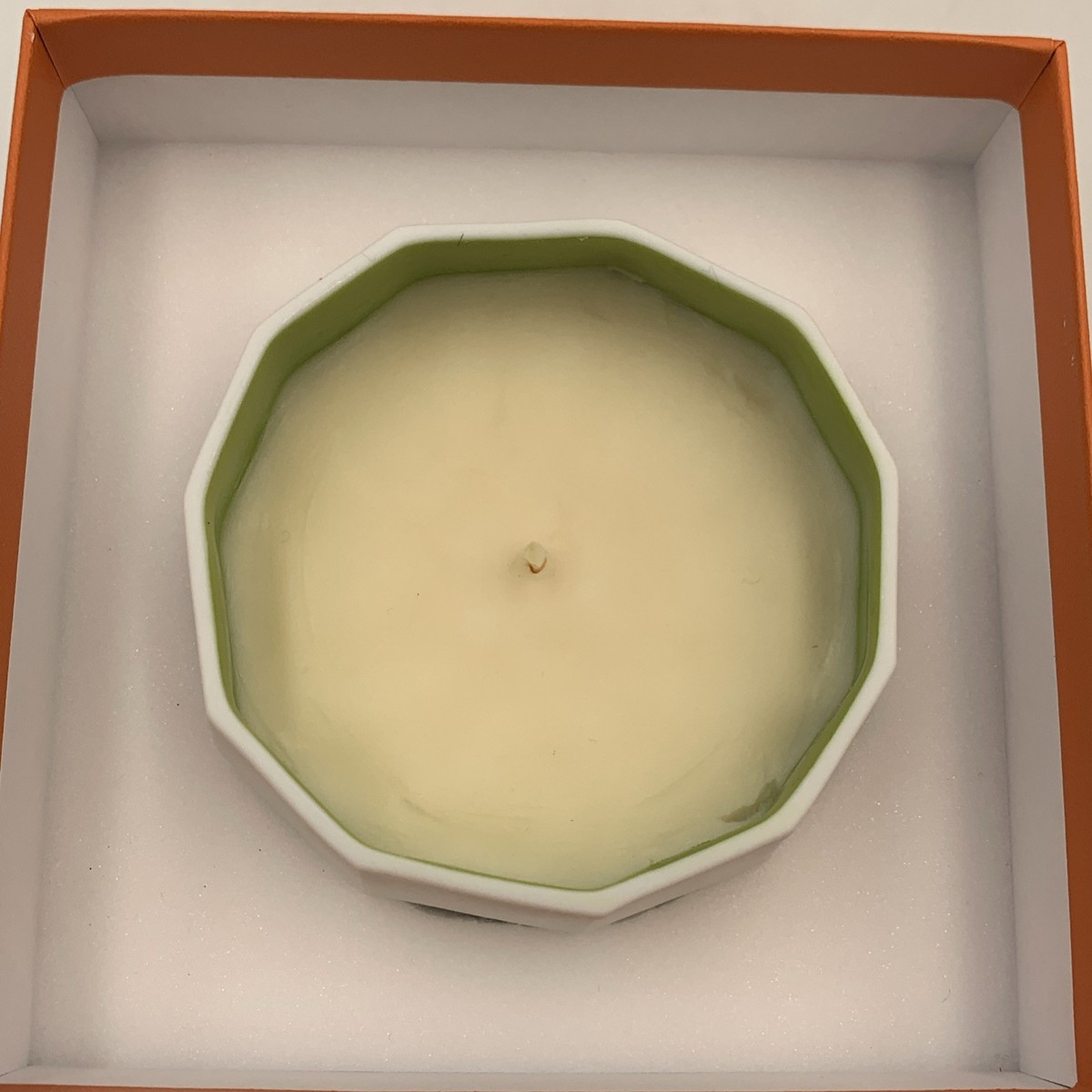 Hermes The Shop Around The Corner Scented Candle In Ceramic Bowl