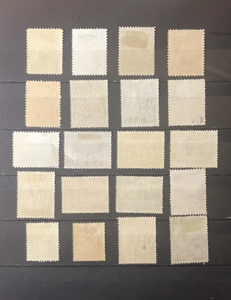 Stamps Newfoundland Lot of Twenty Mint stamps of 1897/1932, see details. - Image 4 of 4