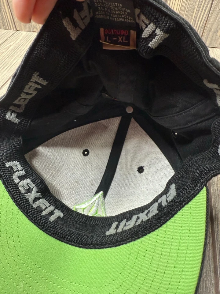 Volcom Flexfit L-XL Black Cap With Green Logo - Image 2 of 4
