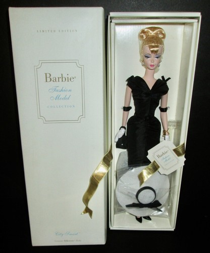 Muñeca Barbie City Smart Silkstone en caja original - Imagen 2 de 5