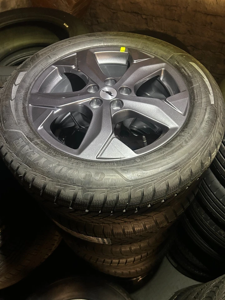 Original FORD MUSTANG MACH-E, 18 Zoll Winter Kompletträder Satz Goodyear 225/60 - Bild 2 von 4