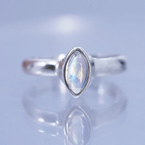 Size 6, vintage Sterling 925 silver handmade ring with moonstone
