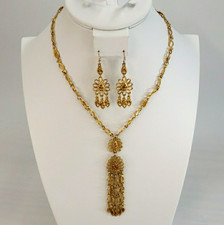 Women Gold Tone Crystal Necklace And Earrings Gift Set From Belks R5-26 
