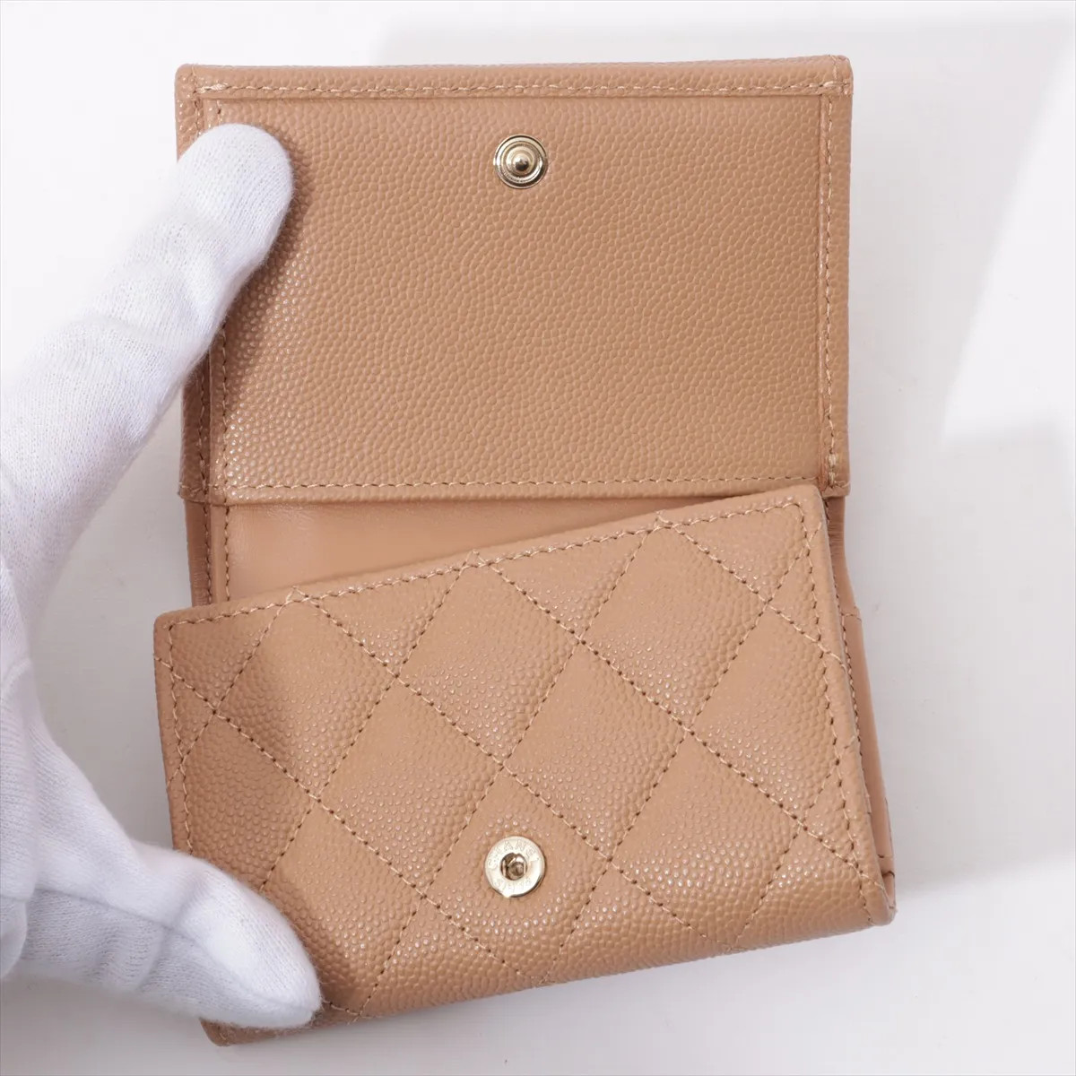 Chanel Matelasse Caviar Skin Compact Wallet Brown Gold Metal Fittings random ser thumbnail 4