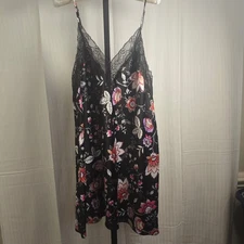 Linea Donatella Womens L Black & Pink Floral Satin & Lace Chemise Lingerie Trim