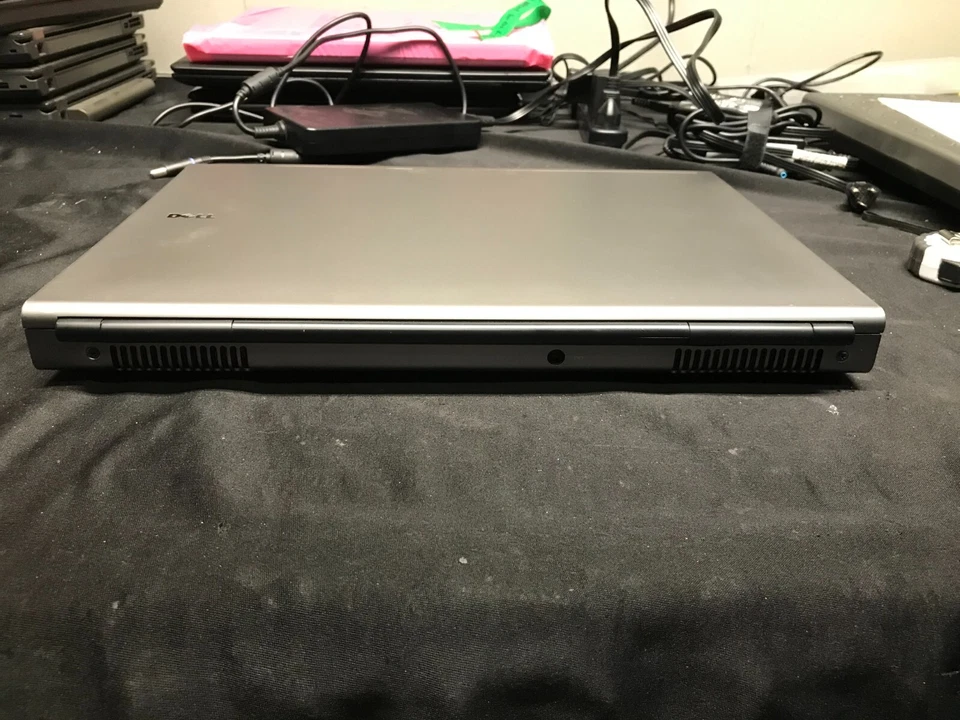 Dell Precision M6500 Laptop i7 Q 720 @1.6GHz , 4GB RAM, 700GB HDD, Windows 7 Pro - Image 4 of 4