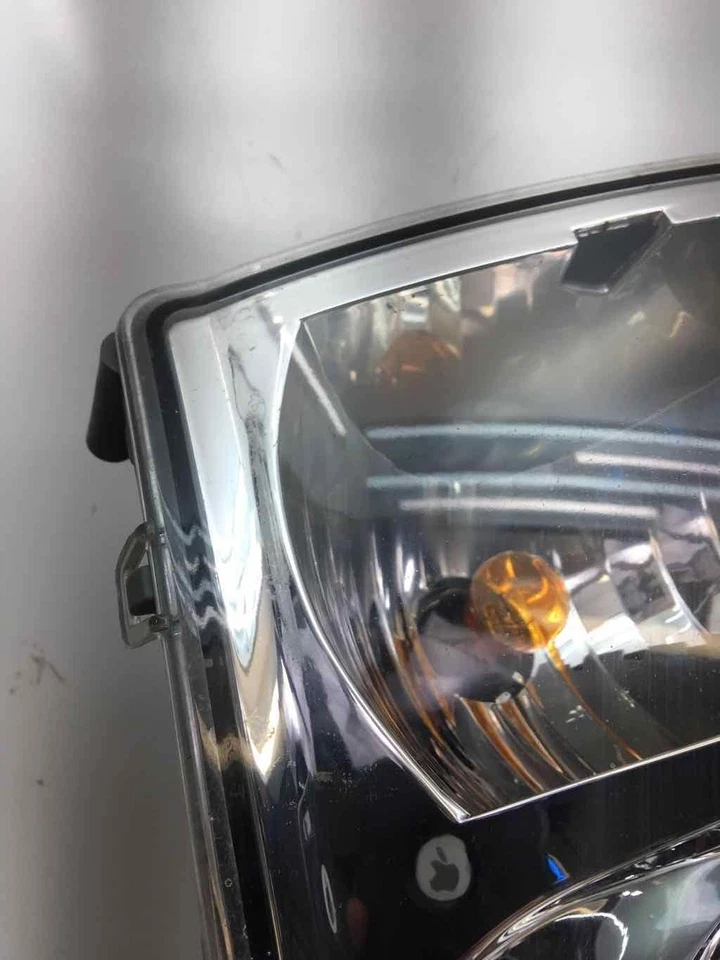 05 06 07 08 09 10 11 Cadillac CADILLAC STS Front Lamp Right - Image 3 of 4