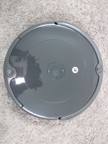 iRobot Roomba 694 WiFi Connected Robot Vacuum Cleaner (Complete Kit) - Picture 2 of 8
