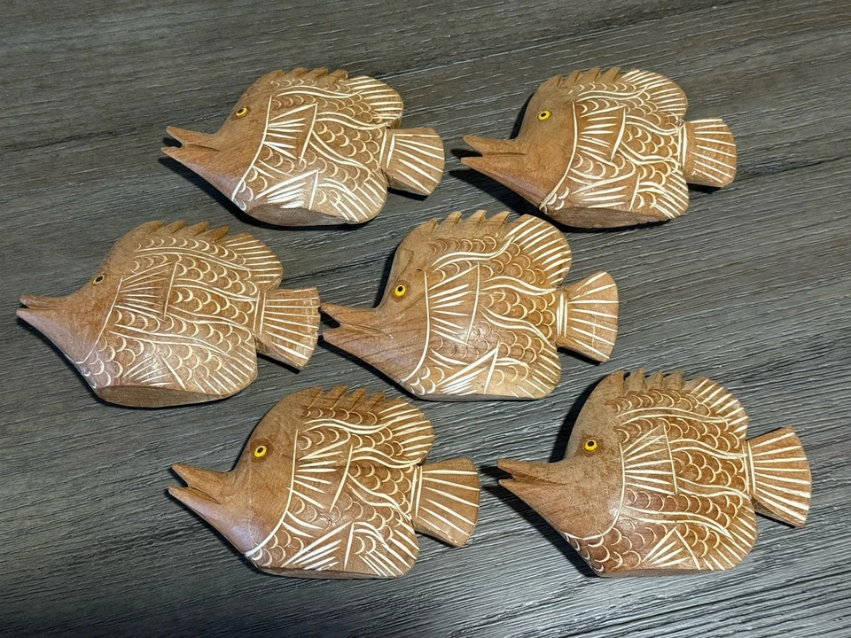Juego de 6 esculturas de madera de peces tropicales acuáticos tallados a mano, pintados, pulidos Foto 3 de 4