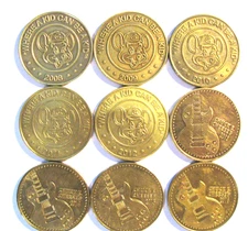 9x Chuck E Cheese Pizza Brass Coin Tokens -Dates 2008-09-10-11-12-13-14-15-2016