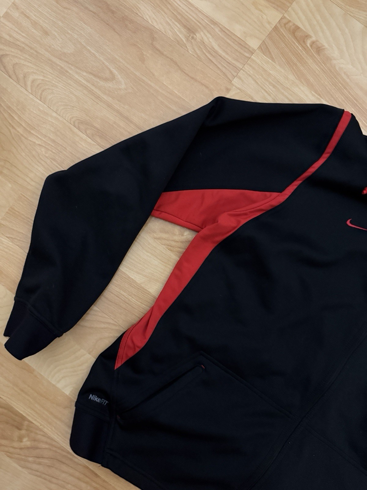 SACAI X NIKE Nike Fit Ohio State Buckeyes Giacca con cappuccio e zip da donna nero rosso XL (16 18)