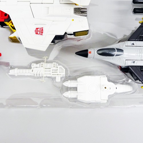 Transformers Unite Warriors UW-01 Superion Figure Combiner Wars Takara Tomy Used - Picture 10 of 20