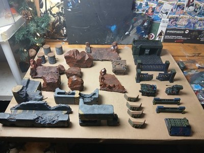 Tabletop Wargaming Terrain - large set industrial ruble rocks base Warhammer