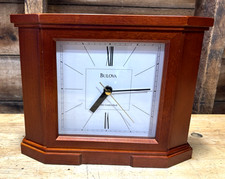 Bulova Wooden  Radio Controlled Tabletop Clock Mantle Shelf Clock B1854