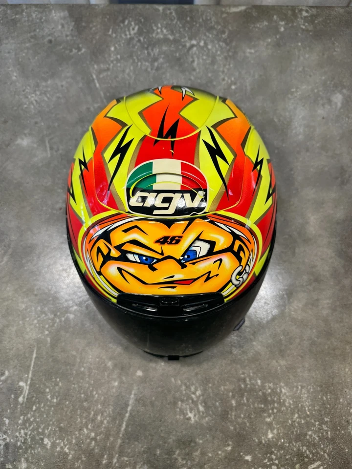 2001 AGV X-Vent Velentino Rossi Sun & Moon Helmet MED - Image 4 of 4