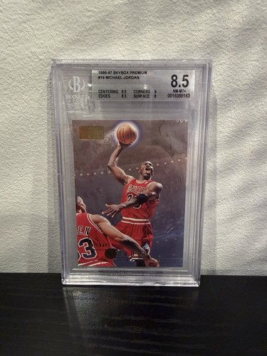 Michael Jordan [Rubies] #16 1996 Skybox Premium card