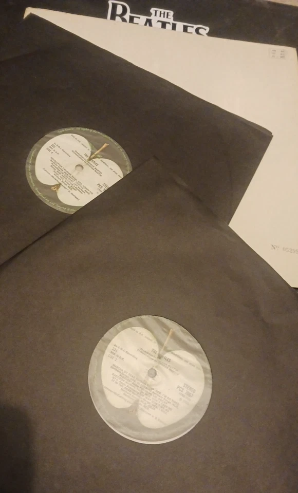 The Beatles * White Album * UK * PCS 7067/8 * STEREO * 1st press * VG + + / VG+ - Image 2 of 4