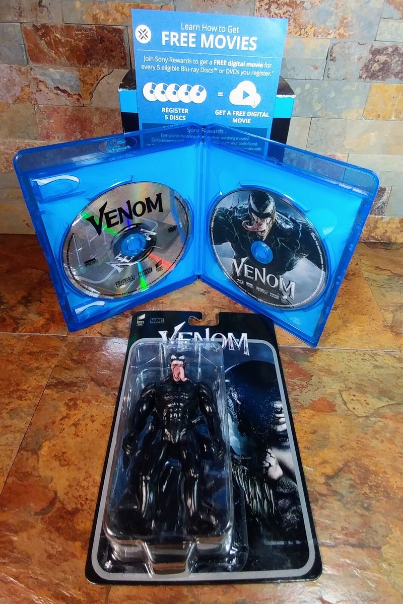 Venom (Tom Brady) Blu-Ray + DVD • Retro Action Figure • Marvel