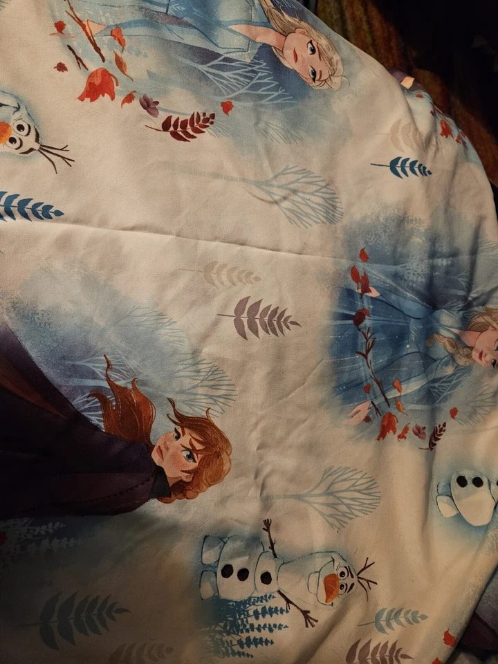 Juego de edredón y sábanas para niños Disney Frozen 2 Twin Elsa, Anna, Olaf Foto 3 de 4