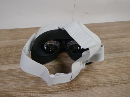 Oculus Quest 2 64GB VR Virtual Reality Headset - HEADSET ONLY - Picture 4 of 6