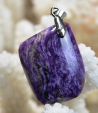 Charoite 26 carats - pendentif cabochon pierre naturelle - Russie // Ref L24