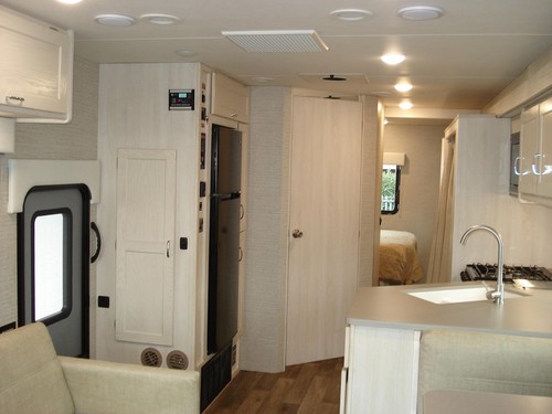 Winnebago Intent 31P american motorhome rv BUNKHOUSE MODEL LPG AUTOMATIC 2020/20 - Picture 11 of 20