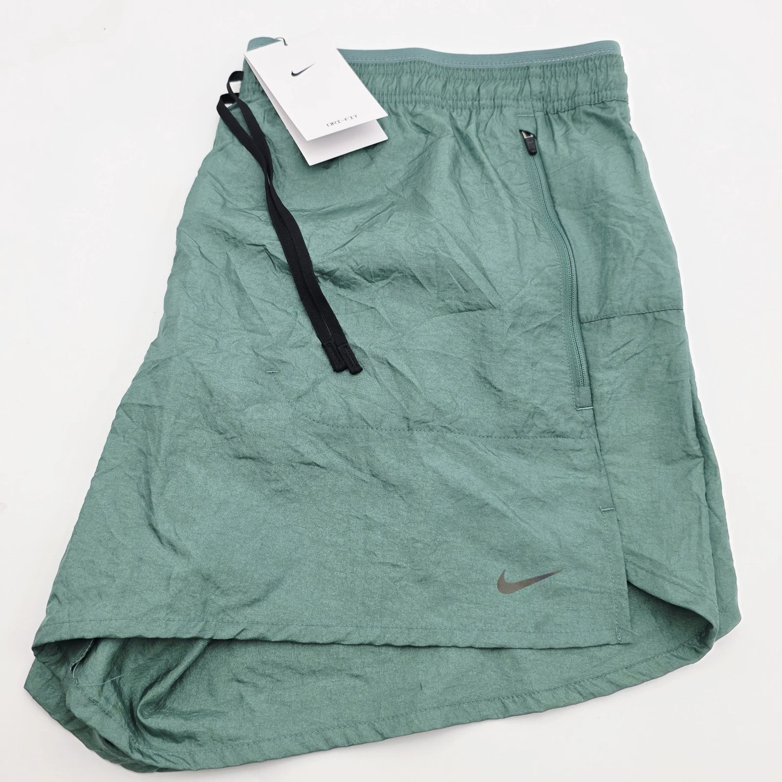 Nike Mens 2XL Dri-Fit Shorts Stride Lined Running Division 5" FN3391-361 Green