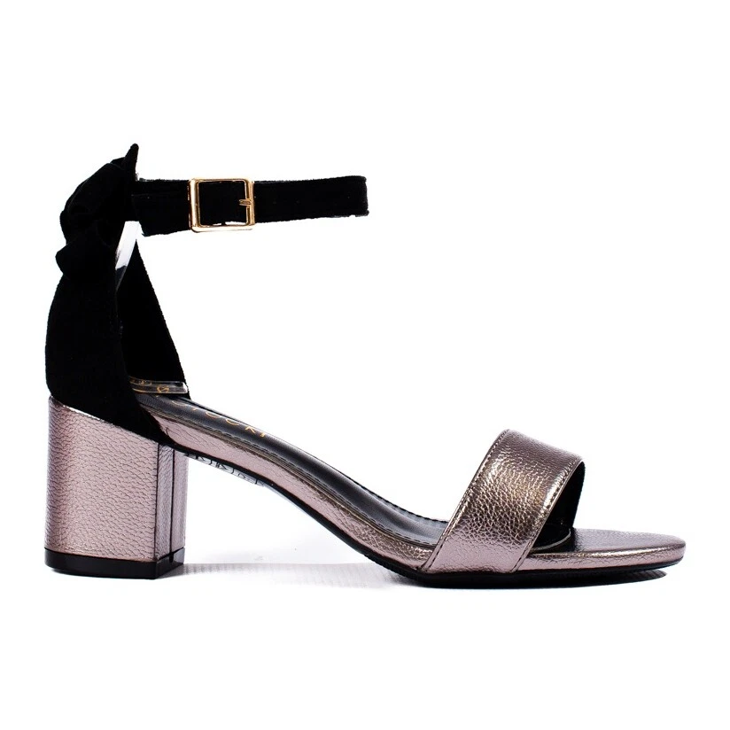 Sandalias negras y plateadas clearance