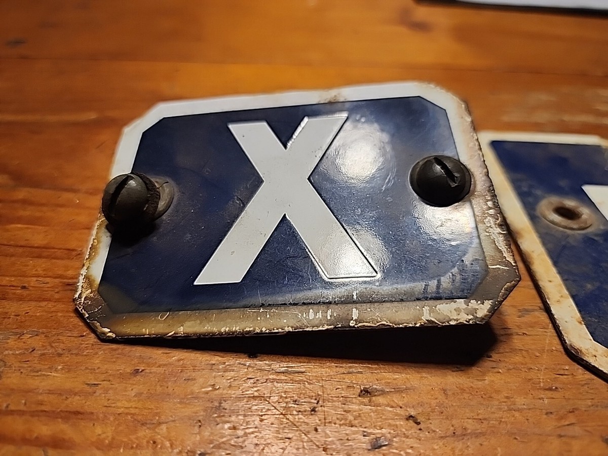 VINTAGE ENAMEL PORCELAIN SIGN TAG ~ LETTERS X & Z ~ Blue & White