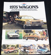 1975 CHEVROLET  STATION WAGONS AUTOMOBILE CAR ADVERTISING SALES BROCHURE GUIDE