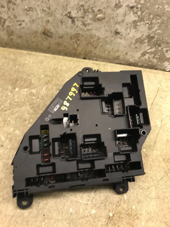 Caja de fusibles cabina BMW 550i 750i 13 14 15 9264924 Foto 2 de 2