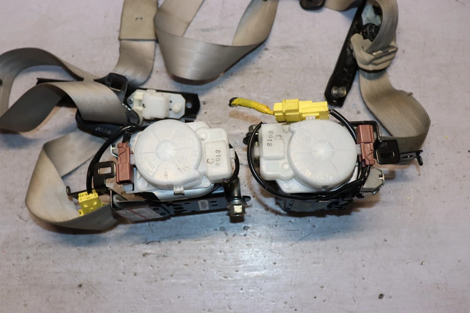 Cinturón de asientos delanteros izquierdo derecho derecho Acura TL Type S 2007-2008 3,5 L OEM Foto 4 de 4