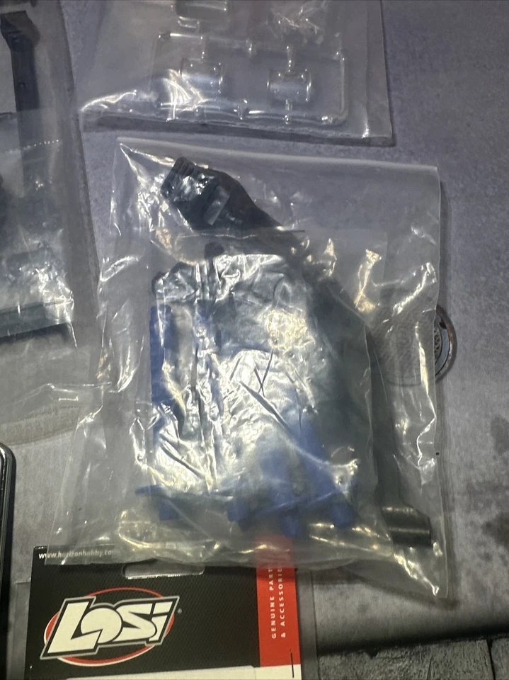 1/14 Tamiya Grand King Globe Knight hauler Spare Parts Plus 1/10 Spare Parts Lot - Image 3 of 4