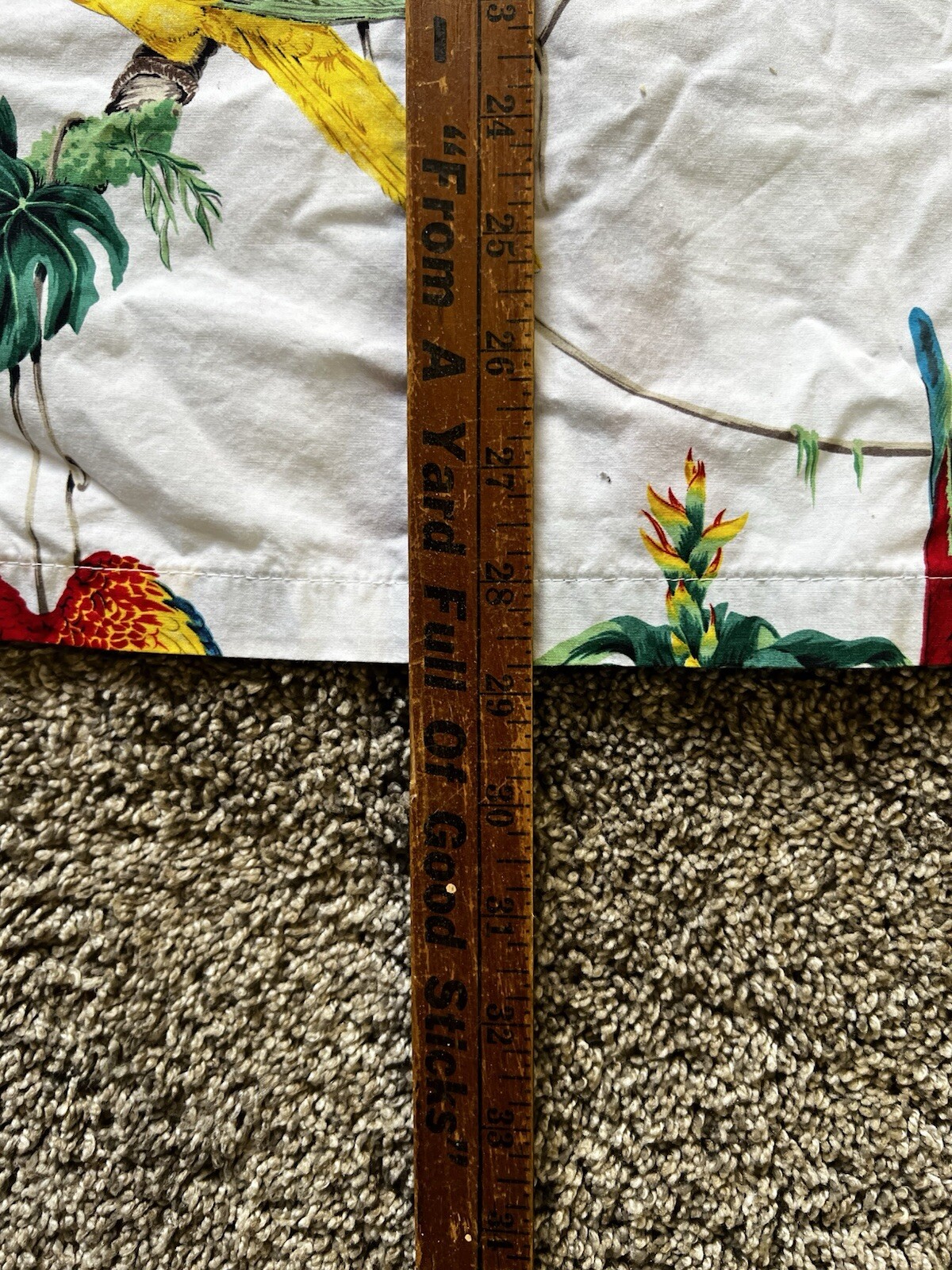 Vintage Paradise Found Shirt Mens Large White Hawaiian Macaw Parrot Bird Print