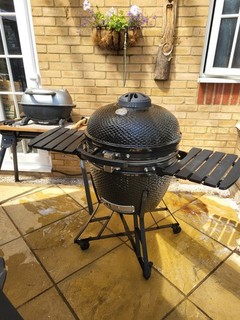 Black Kamado BBQ Charcoal Grill (Louisiana Grills)