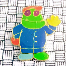 Cool Hip Hop Dancing Frog Enamel Pin Badge 31mm x 25mm