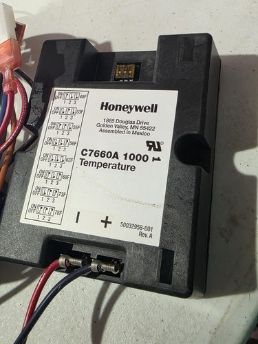 Honeywell W7212A1009 Economizer Logikmodul, C7660A1000 & TFB24-SR Stellantrieb - Bild 2 von 7