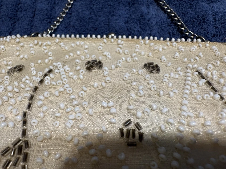 Vintage Hand Beaded Coin Purse 5" x 3.5" - Image 4 of 4