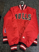 Vintage Chicago Bulls Starter Satin NBA Jacket Men  s Small / Woman 