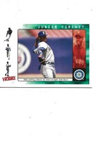 2000 UPPER DECK VICTORY HOF KEN GRIFFEY JR WINS HIS 3RD STRAIGHT GOLD GLOVE