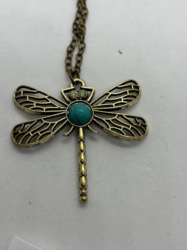 Collar Delicado Libélula Piedra Verde Naturaleza Hadas Vibraciones Ideal para Capas Foto 2 de 4