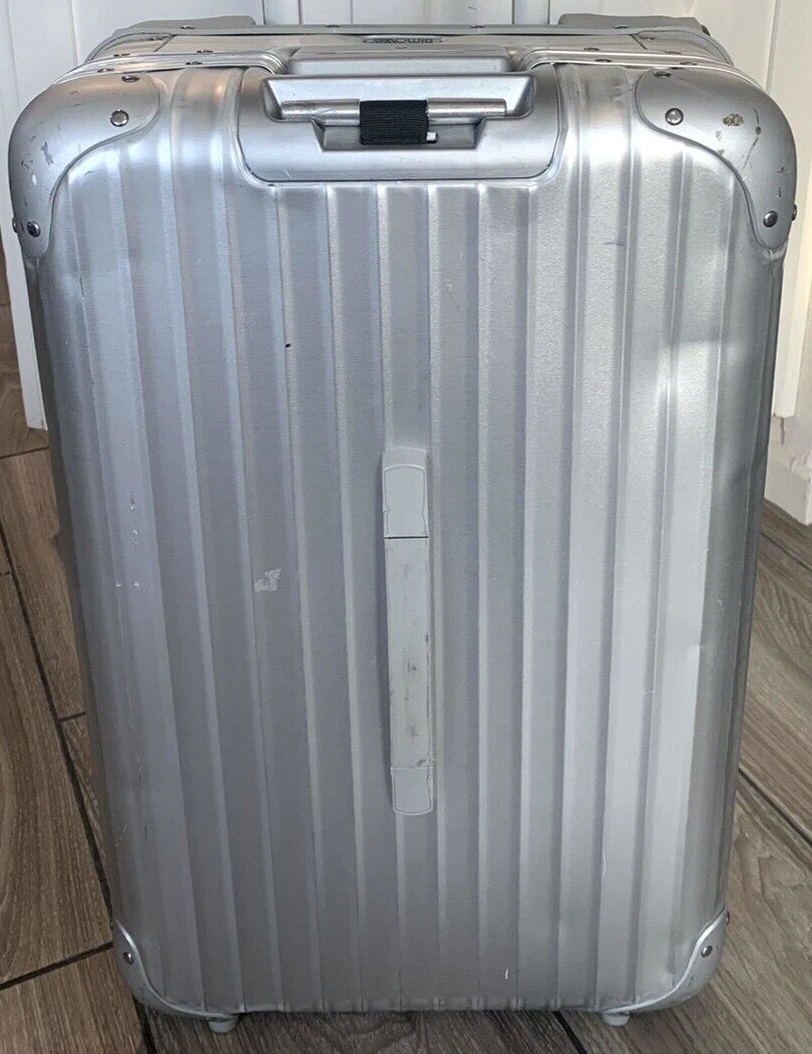 rimowa luxury luggage