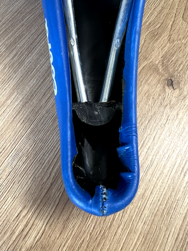 Ricambi bici retrò - sella NOS Cobra blu (275 mm x 165 mm) - Foto 5 di 7